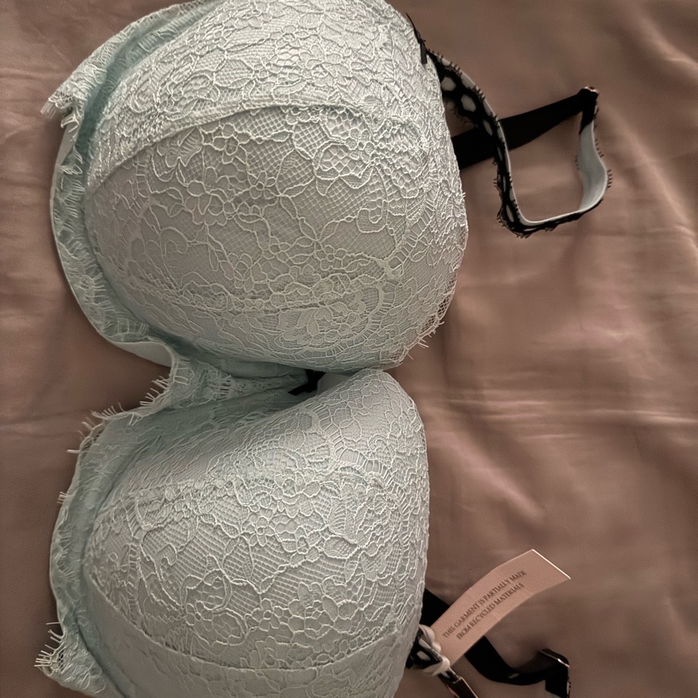 Victoria's Secret Aqua Lace Bra